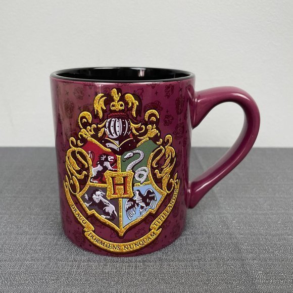 Harry Potter Hogwarts Gold Glitter Crest Coffee Mug‎ Silver Buffalo 14 oz - Picture 4 of 5
